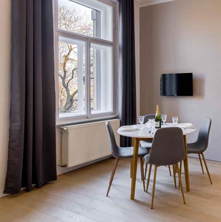 Kaizl Park Residence room 2